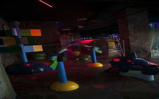 Семейные горки аквапарка Мореон