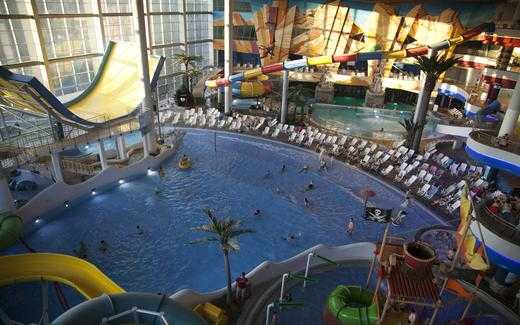 Семейные горки аквапарка Мореон